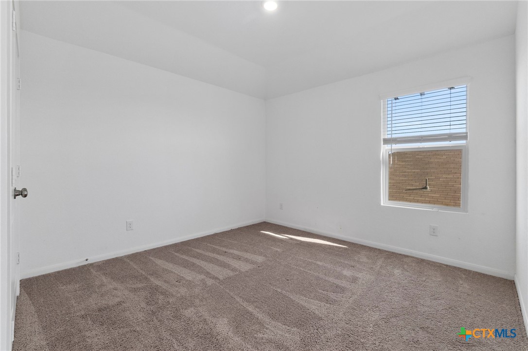 2741 Nueva Cordova