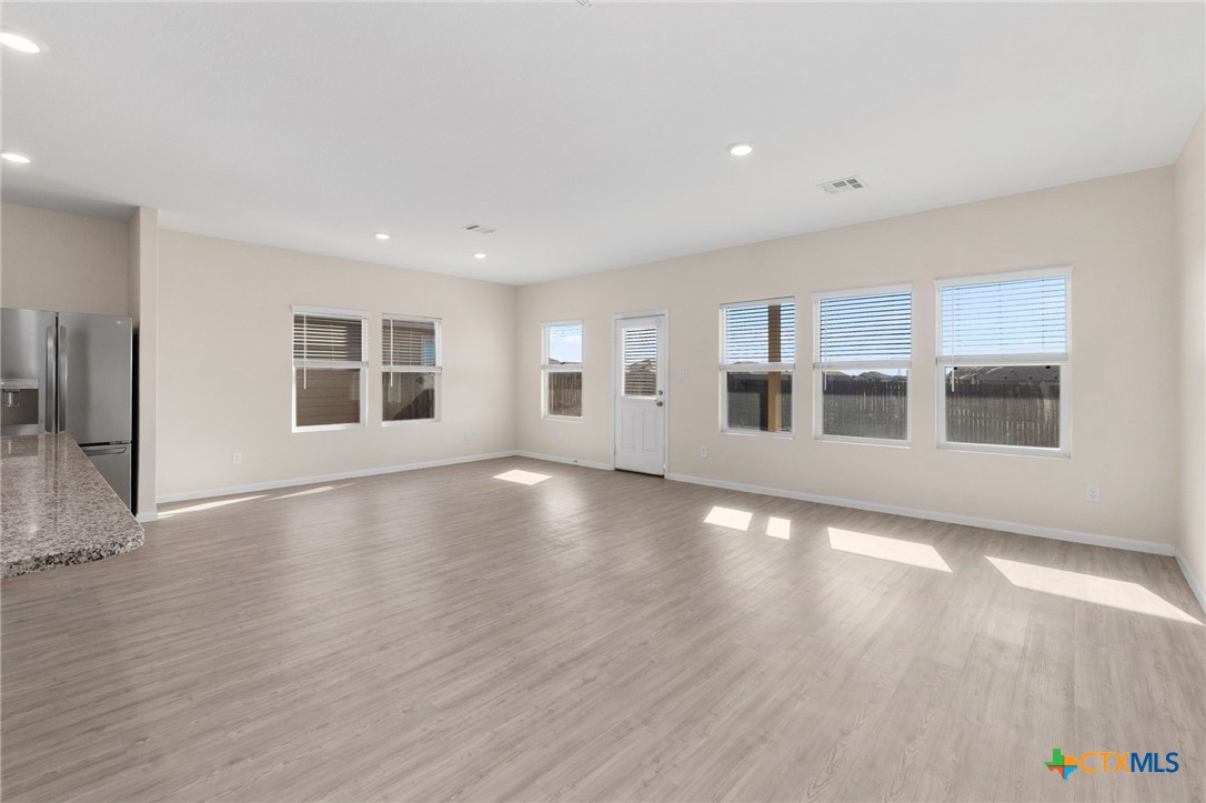2741 Nueva Cordova