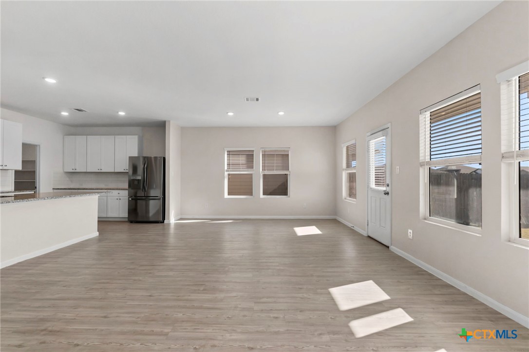 2741 Nueva Cordova