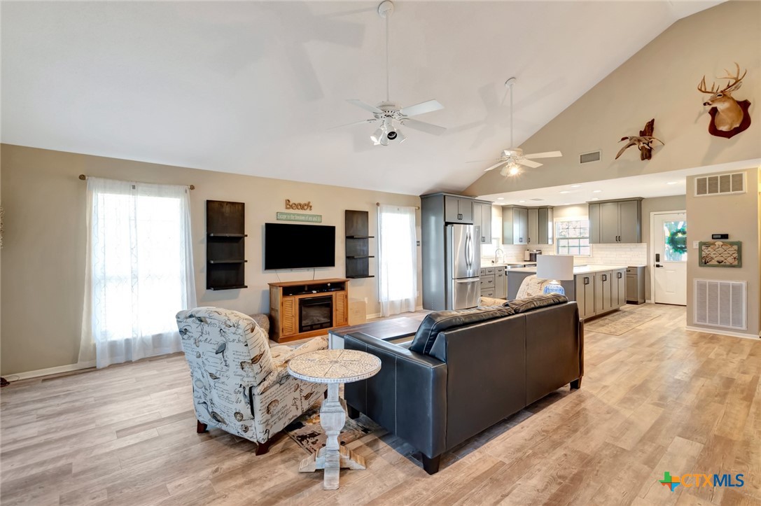 612 W Jackson Avenue