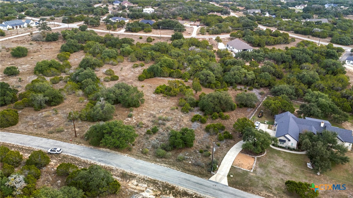 137 Red Tail Cove