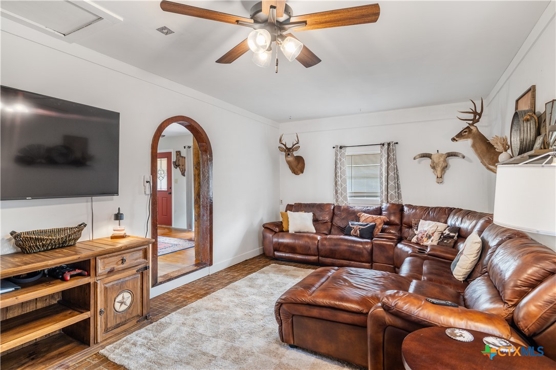 120 Live Oak