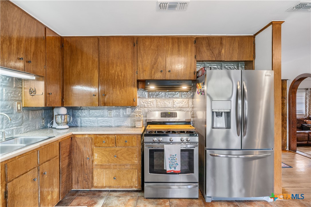 120 Live Oak