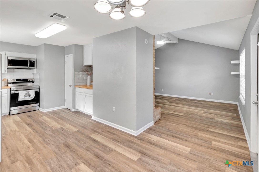 309 Williamsburg Ave