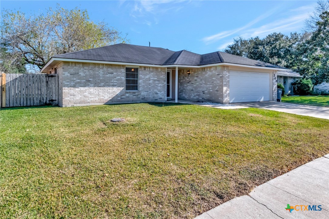 309 Williamsburg Ave