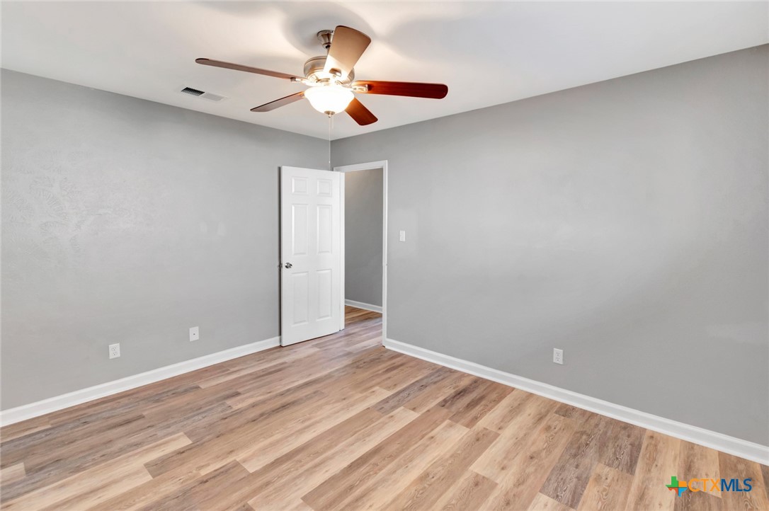 309 Williamsburg Ave