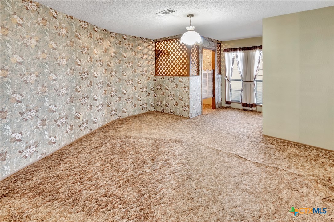 10957 N US Highway 77