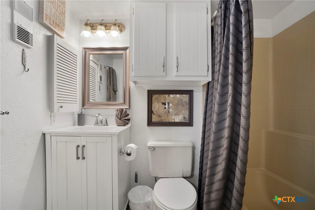 500 N Market Avenue 319 D