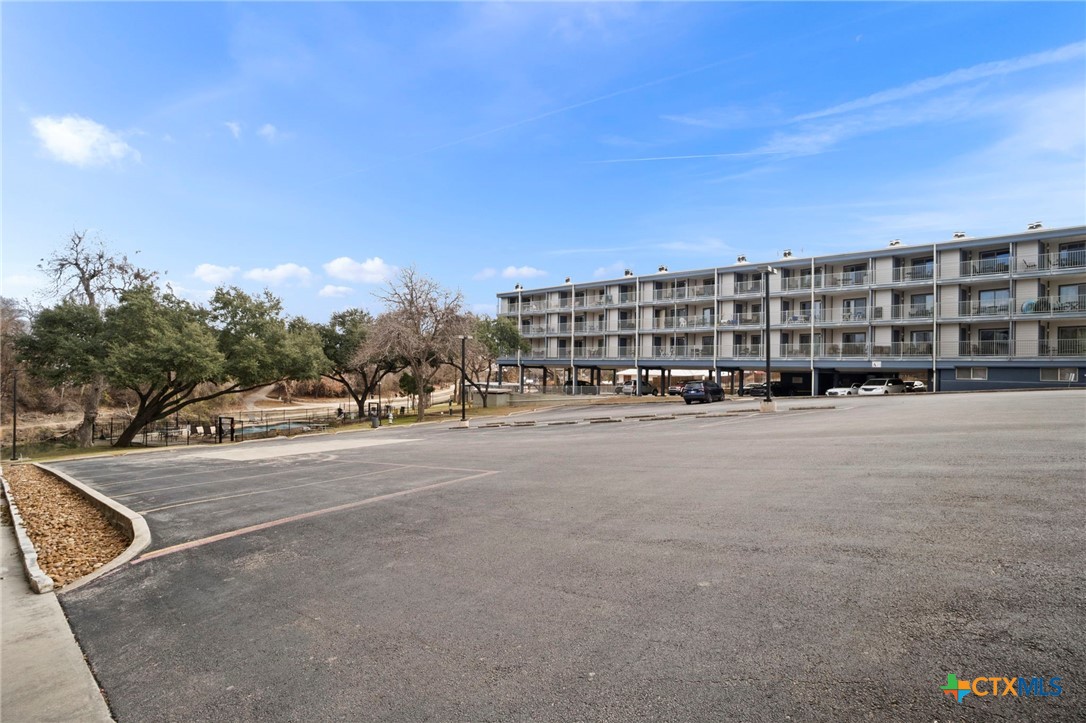 500 N Market Avenue 319 D