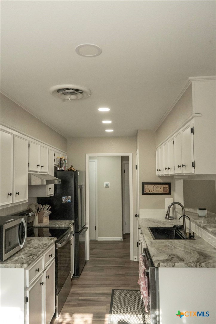 204 Timberlane Drive