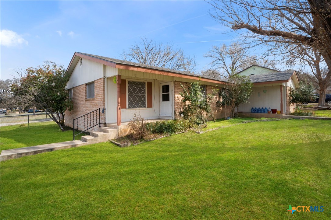318 Craddock Avenue