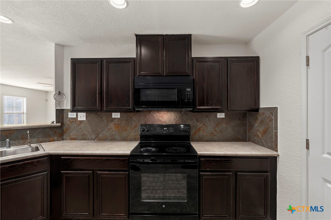 5127 Sunview Valley
