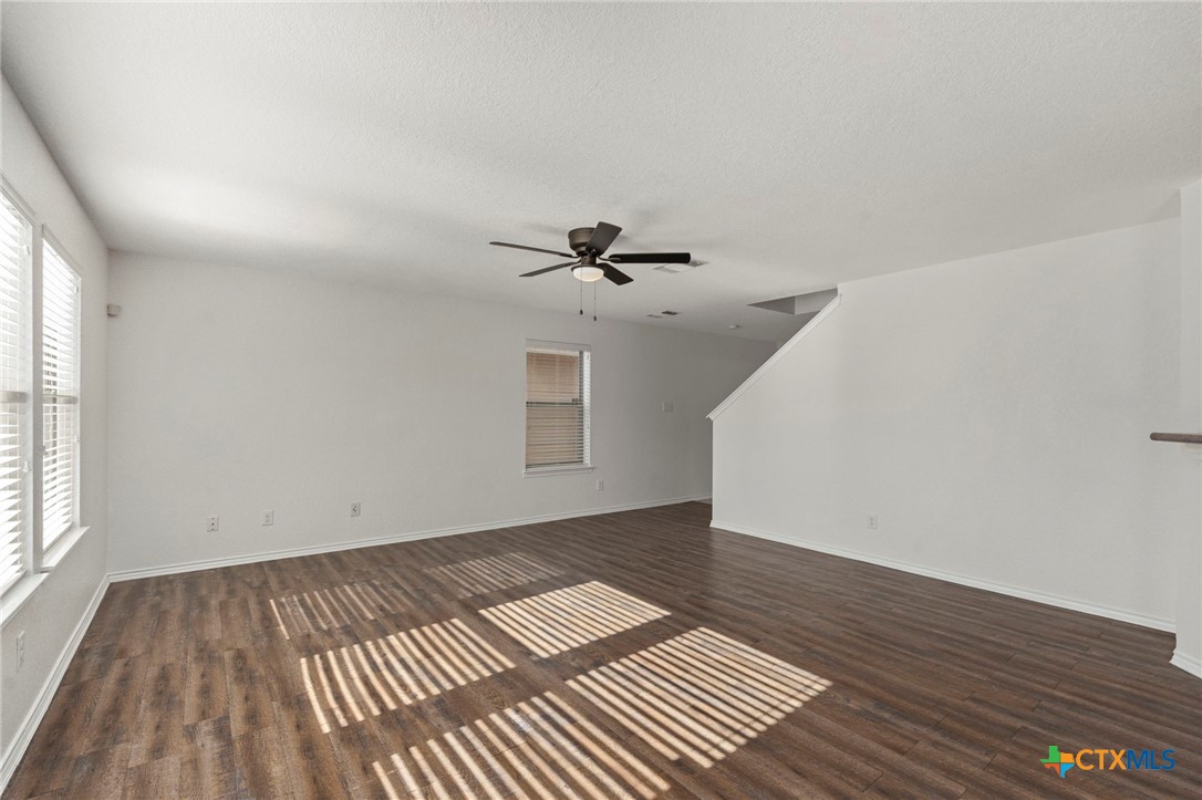 5127 Sunview Valley