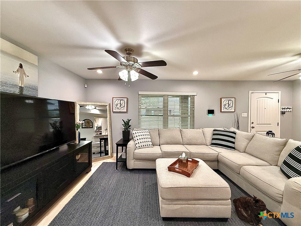 213 Sparrow Lane