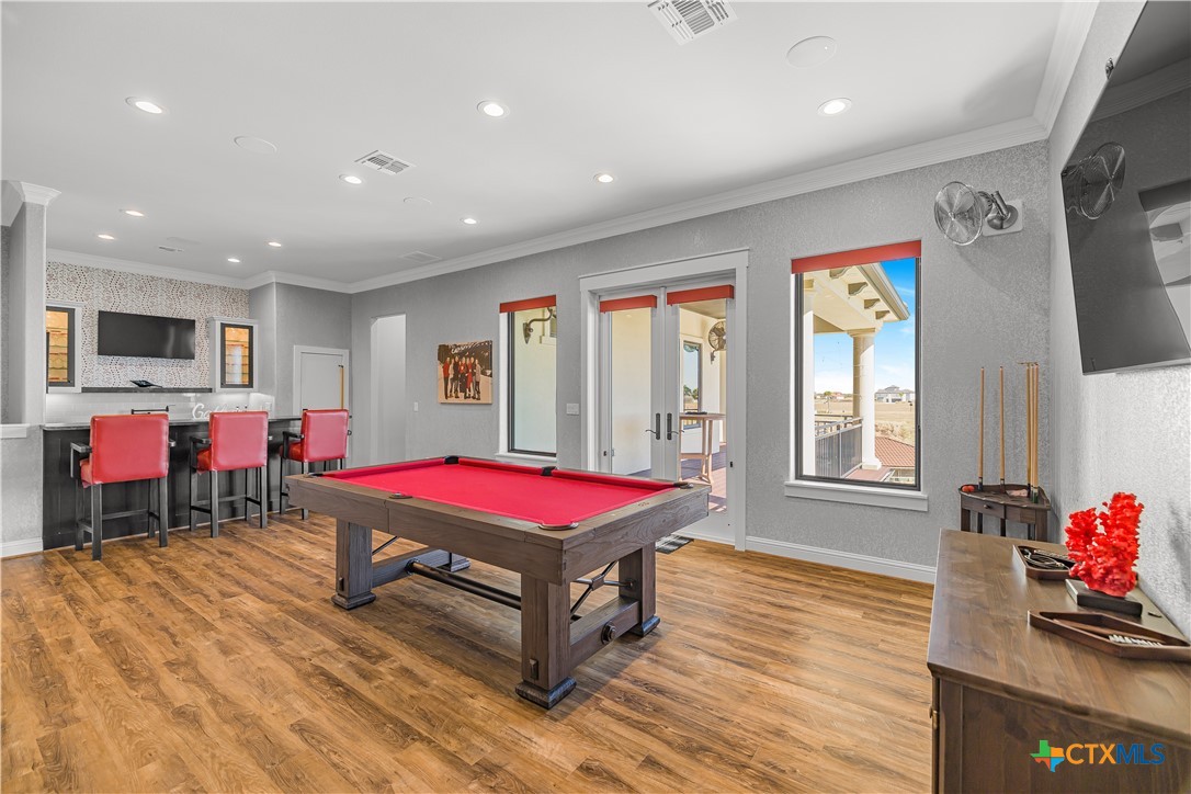 385 E Arbor Vista