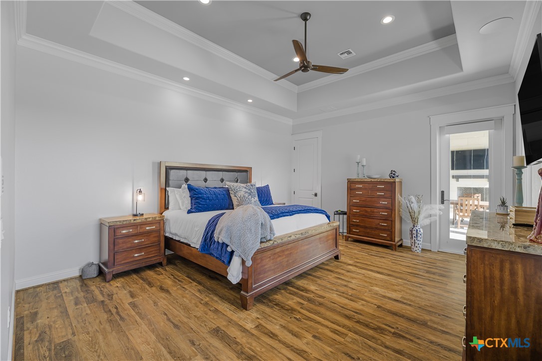 385 E Arbor Vista