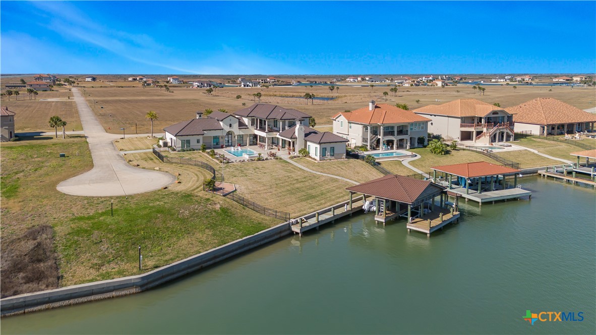 385 E Arbor Vista