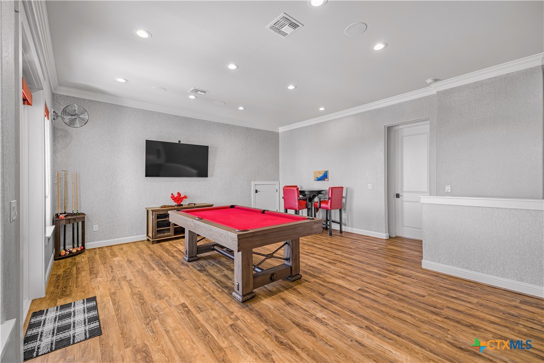 385 E Arbor Vista