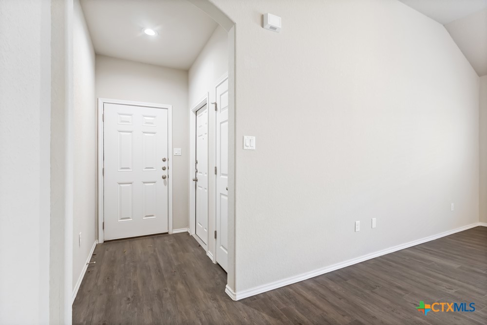 638 Heathers Way