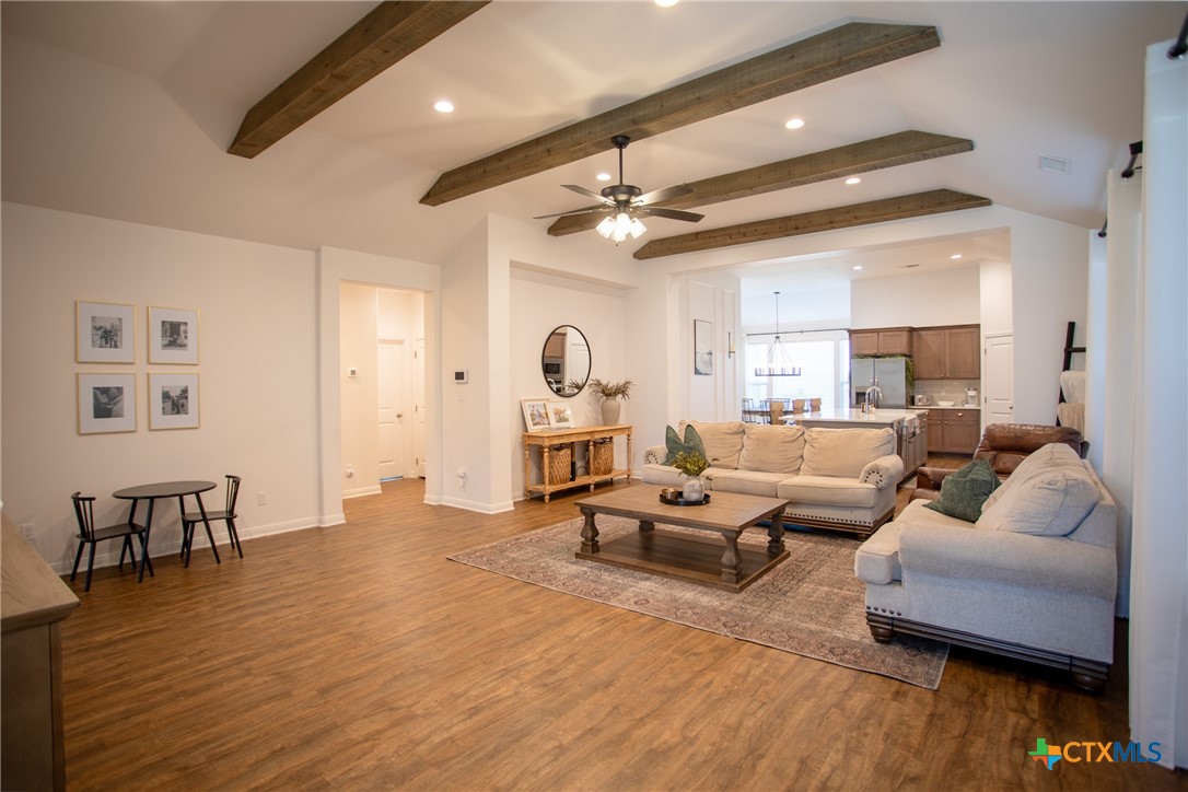 407 Brushy Creek