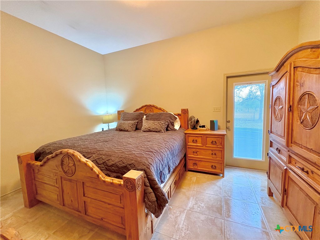 98 Price Road