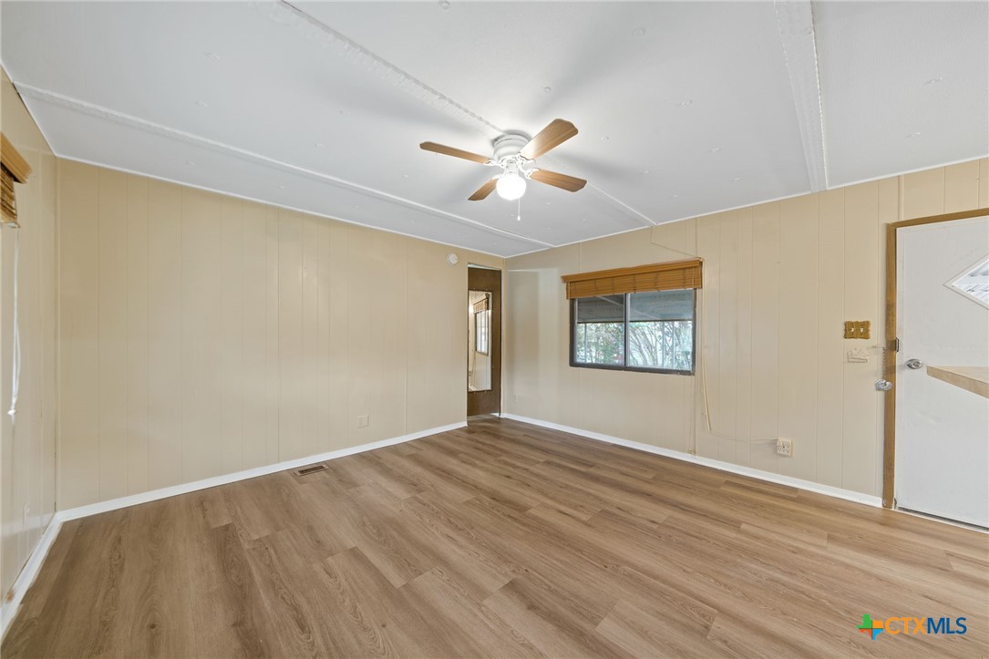 1506 Honeysuckle Lane