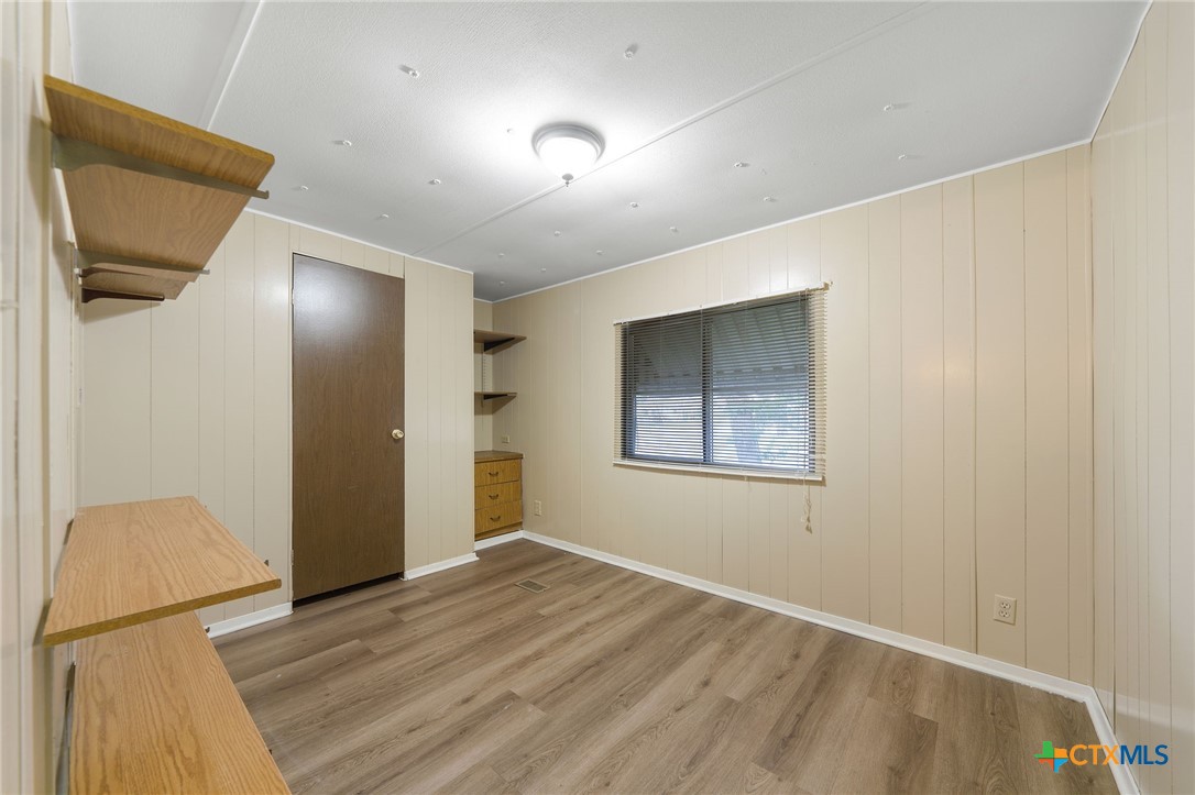 1506 Honeysuckle Lane