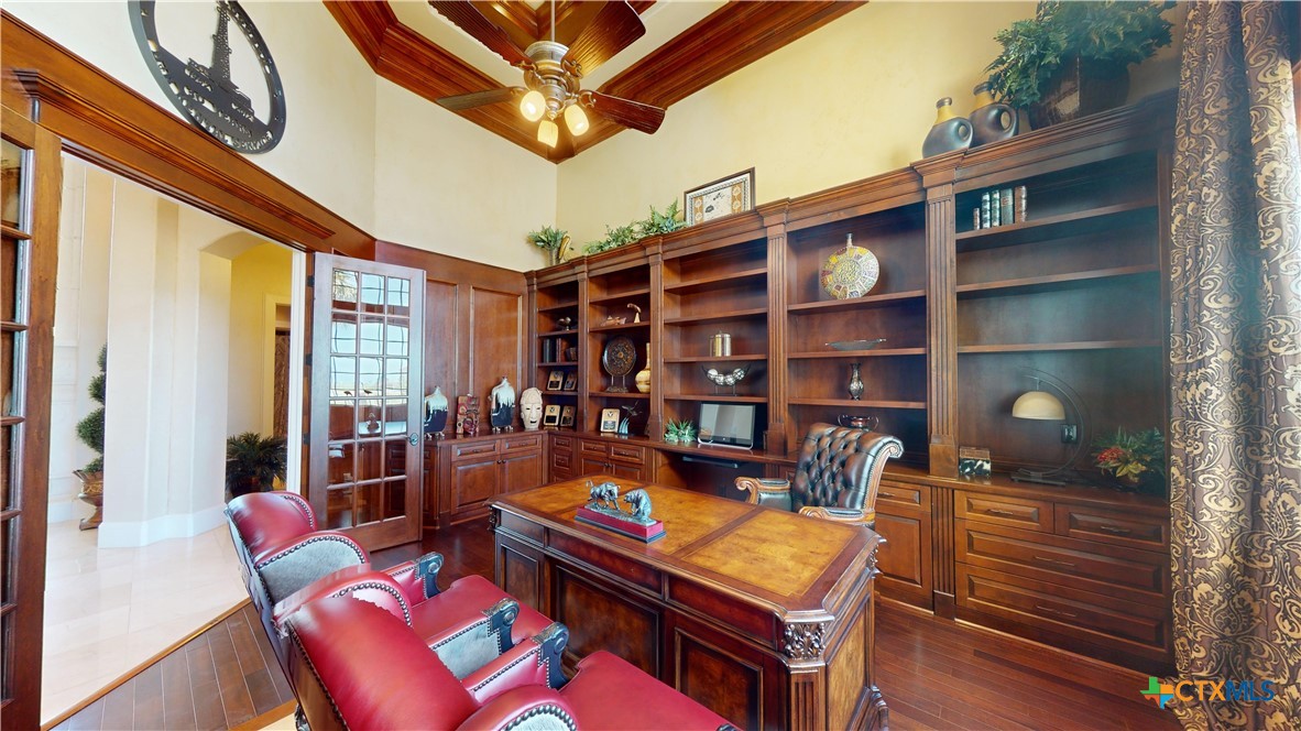 153 E Tuscany Way