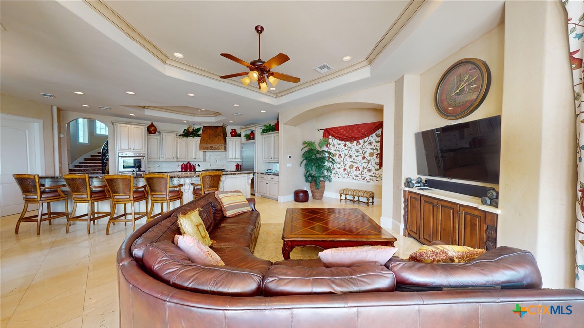 153 E Tuscany Way