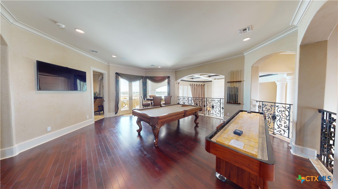 153 E Tuscany Way