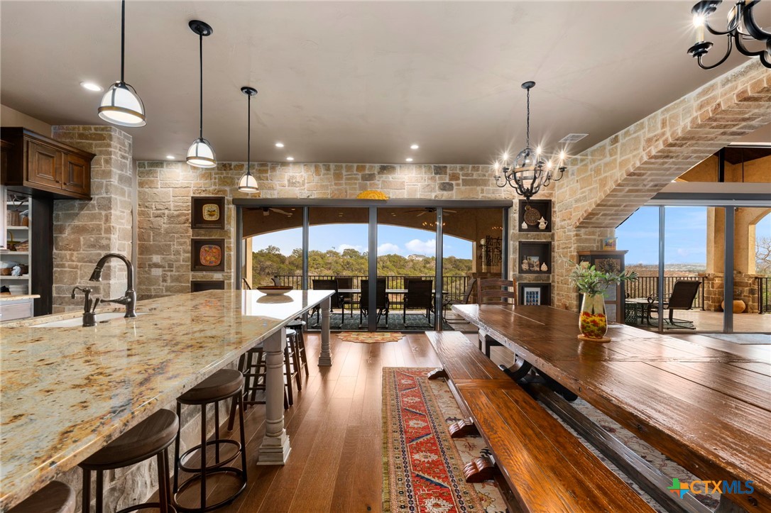 1039 Bluewater Place