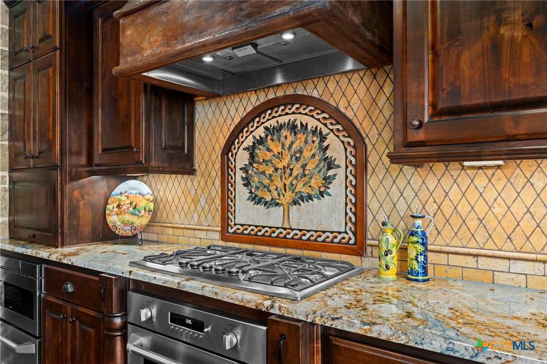 1039 Bluewater Place