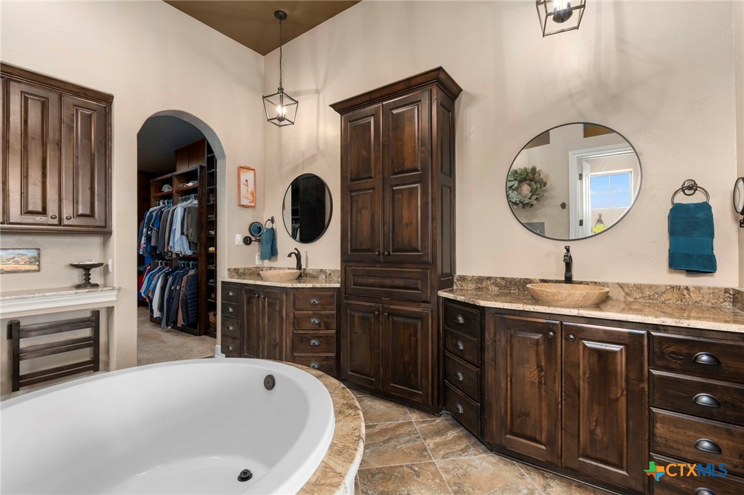 1039 Bluewater Place