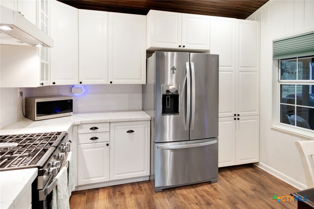 413 Private Road 1051