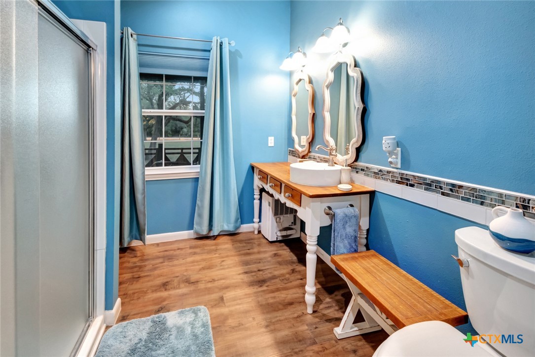 413 Private Road 1051