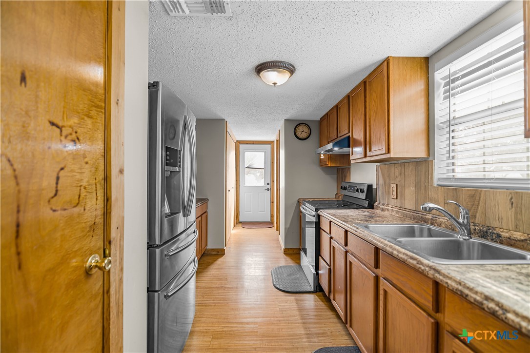 60 Ewing Road