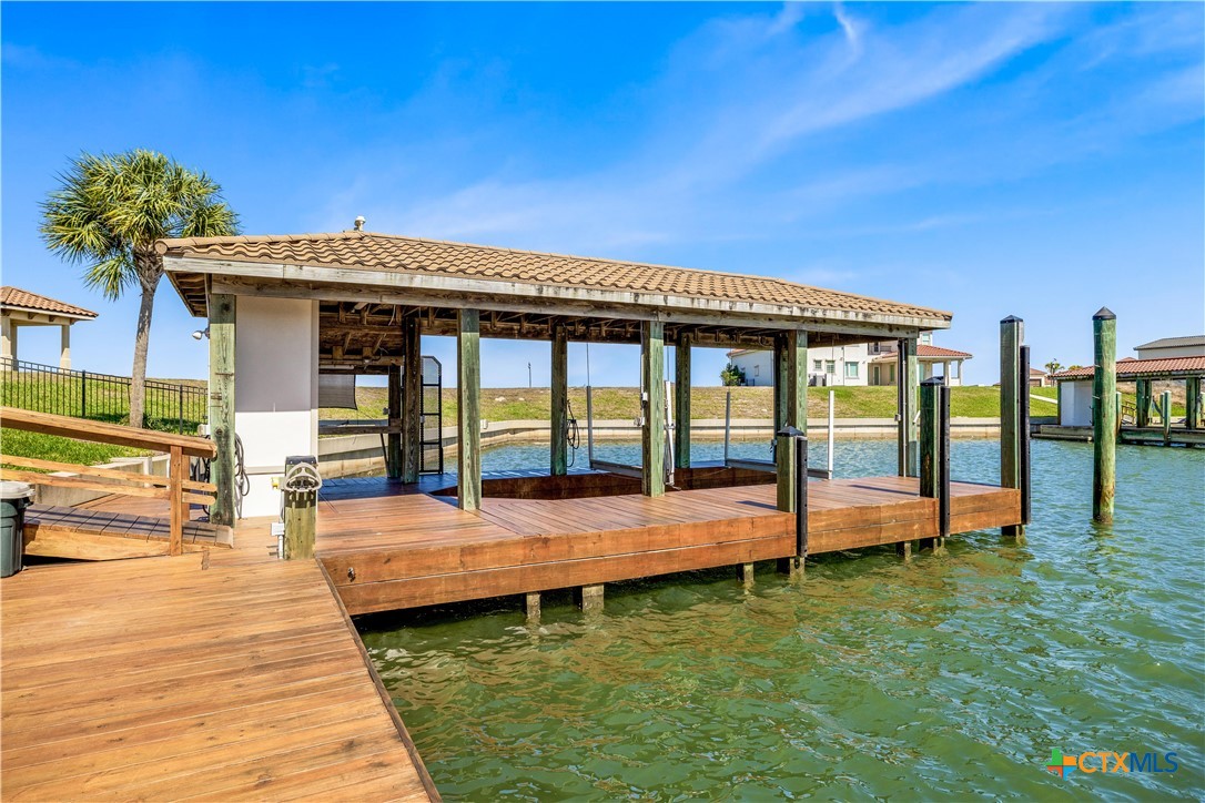 559 W Lago Loop Road