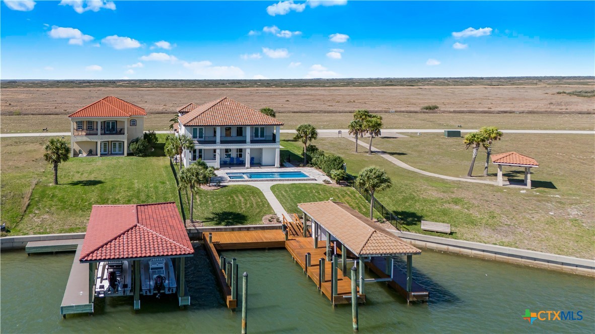 559 W Lago Loop Road