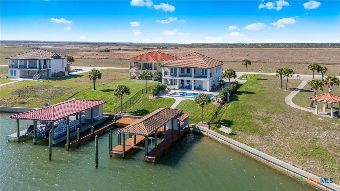 559 W Lago Loop Road