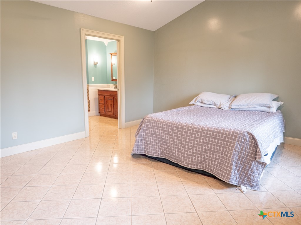 403 Oakside Drive
