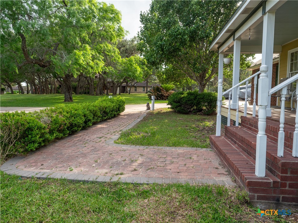 403 Oakside Drive