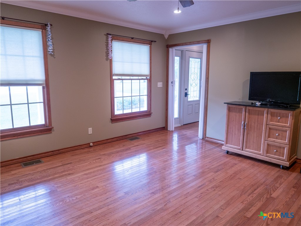 403 Oakside Drive