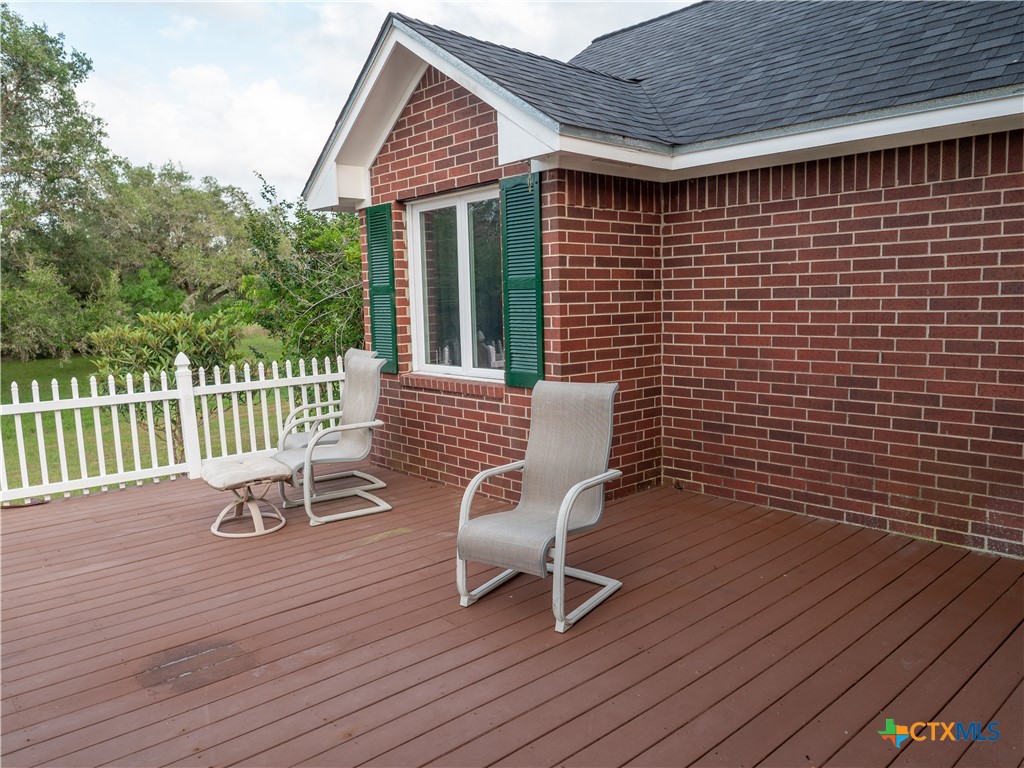 403 Oakside Drive