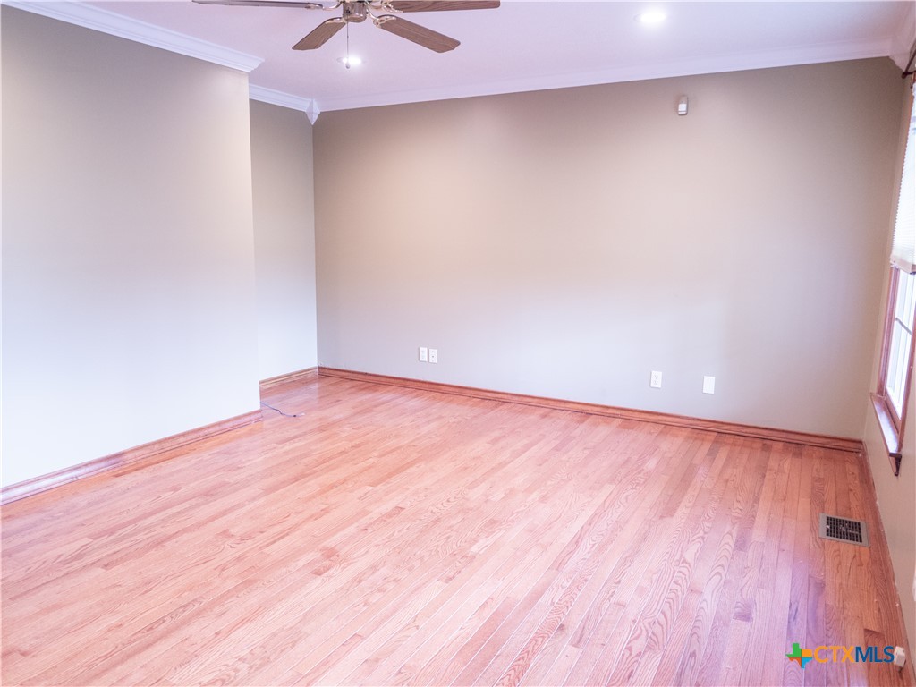 403 Oakside Drive