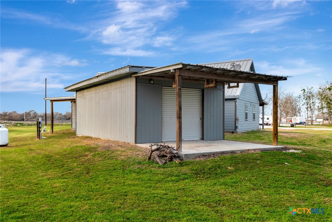 52 N Old Bloomington Road