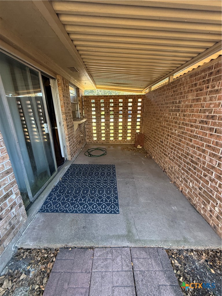 608 King Arthur Street