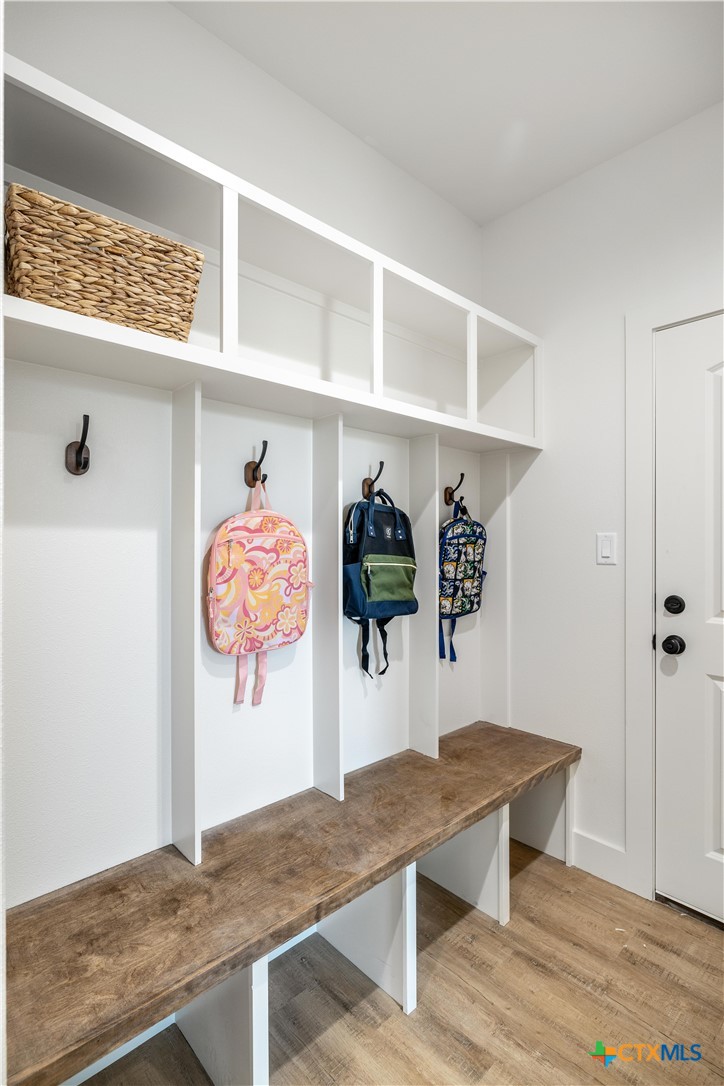 112 Ridgehaven Trail