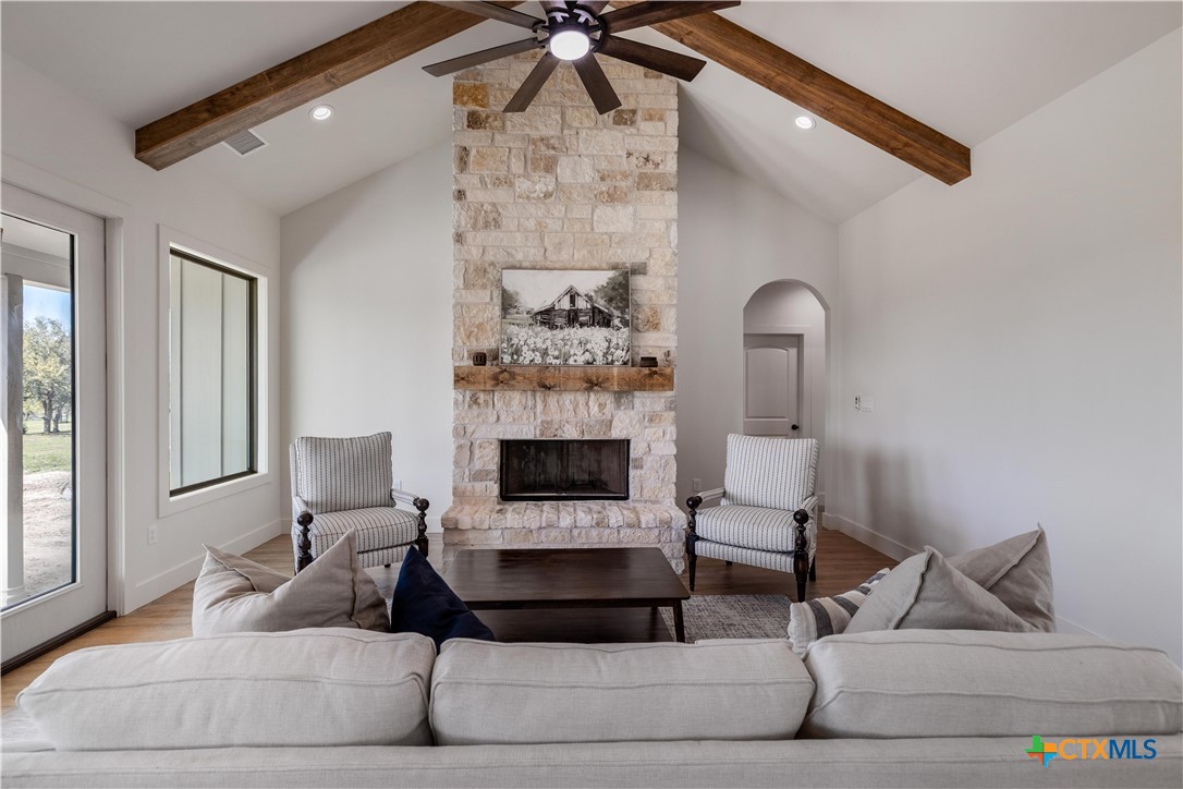 112 Ridgehaven Trail