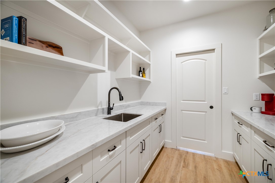 112 Ridgehaven Trail