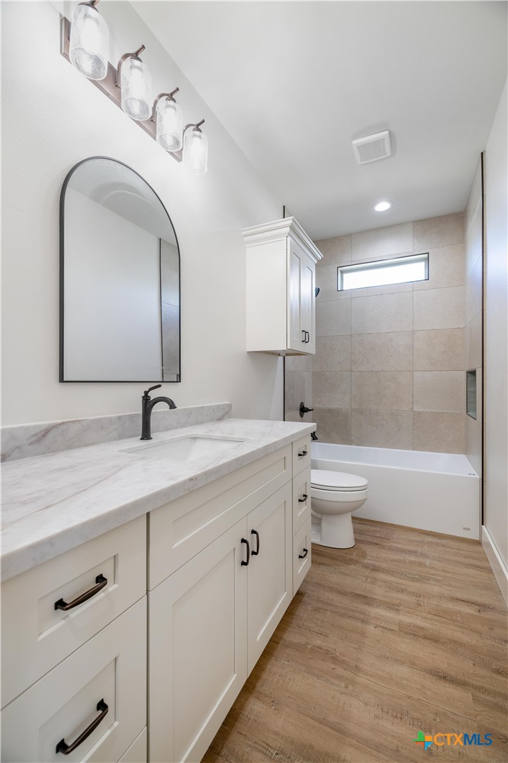 112 Ridgehaven Trail